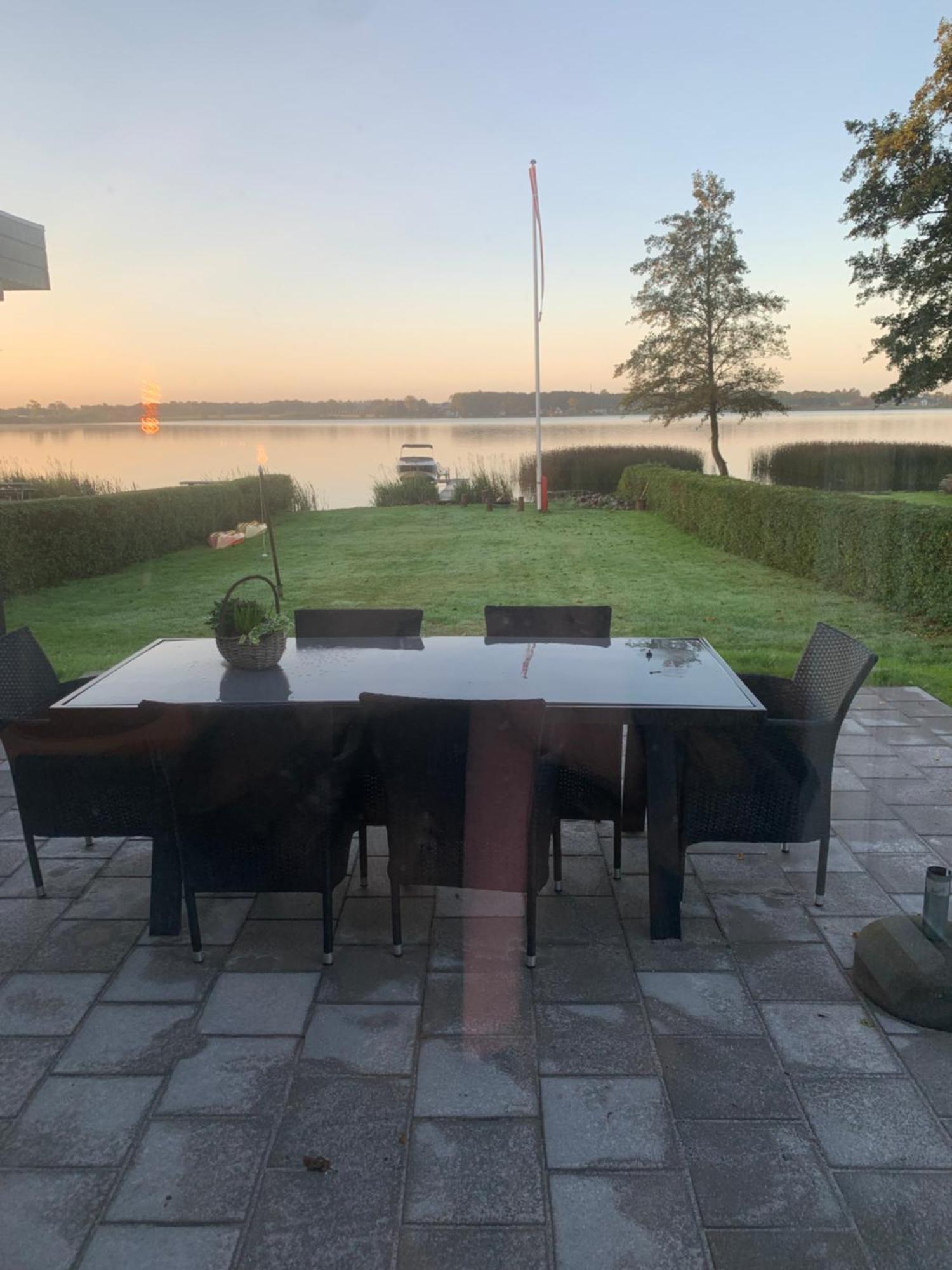 Huset Ved Soen Taet Pa Herning Og Mch Og Boxen 90 M2 Sunds Exterior foto