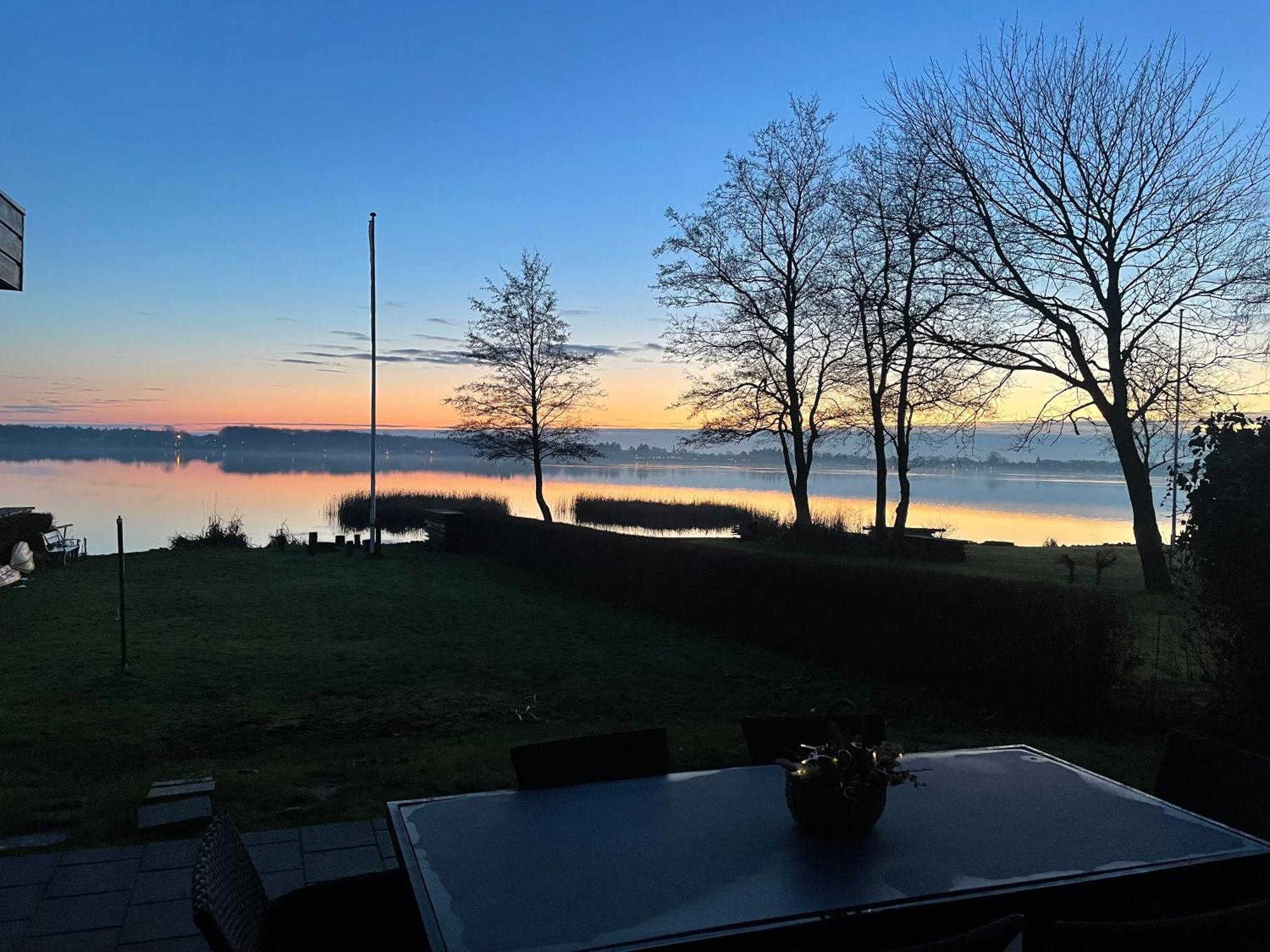 Huset Ved Soen Taet Pa Herning Og Mch Og Boxen 90 M2 Sunds Exterior foto