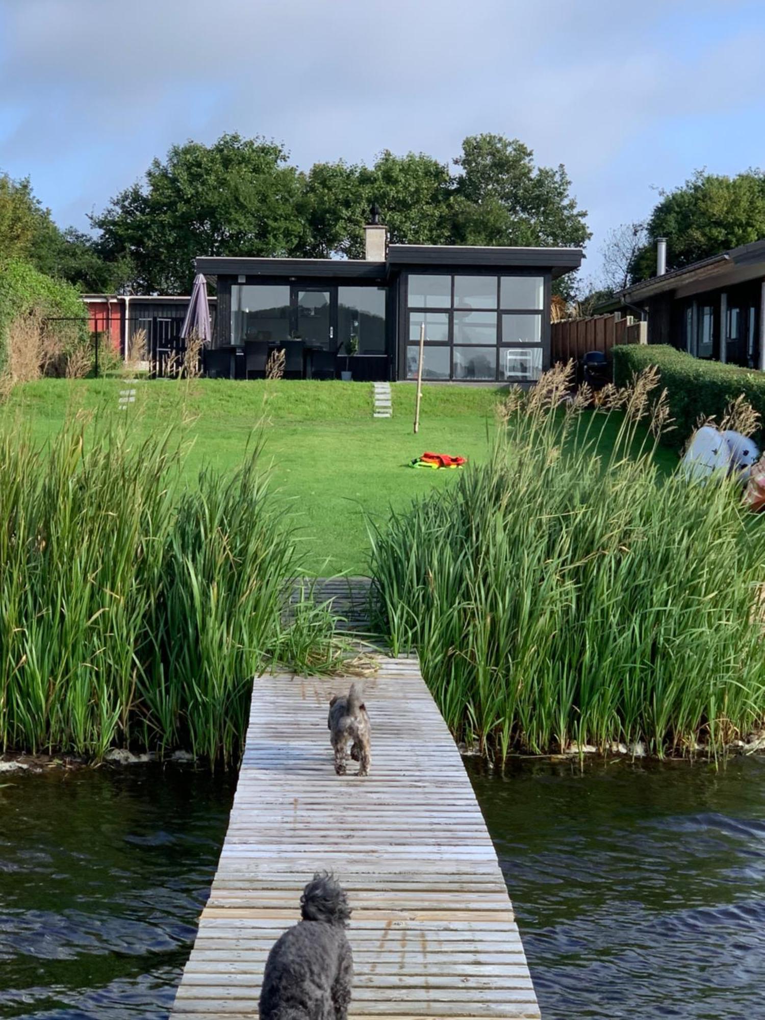Huset Ved Soen Taet Pa Herning Og Mch Og Boxen 90 M2 Sunds Exterior foto